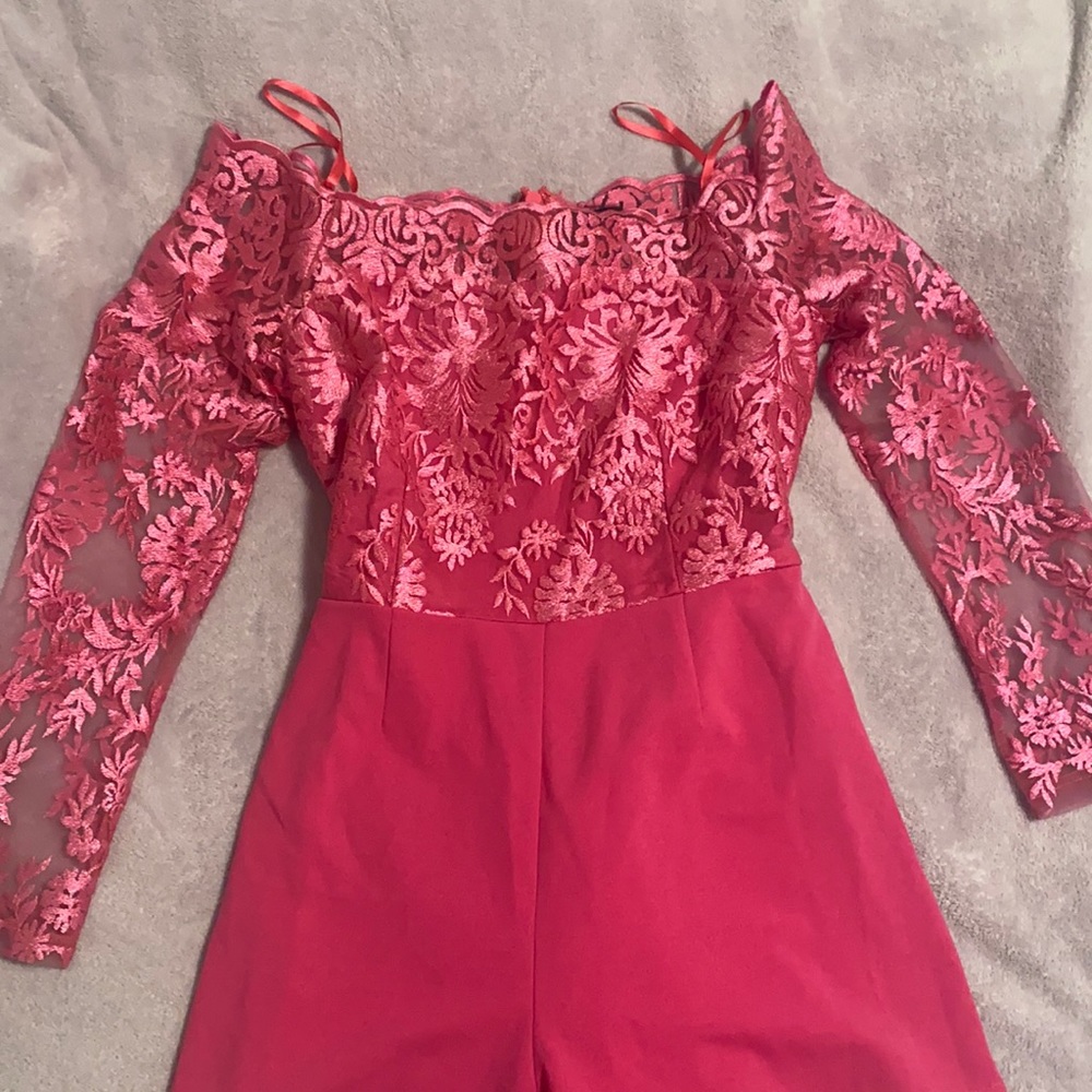 💗 Fashion Nova NWT Pink Lace Romper
